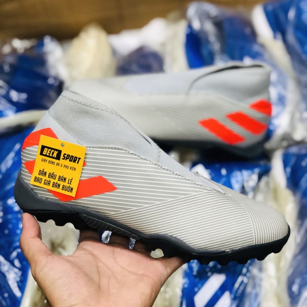 giay-bong-da-adidas-nemeziz-19-3-laceless-xam-vach-cam-cao-co-khong-day-hq-tf