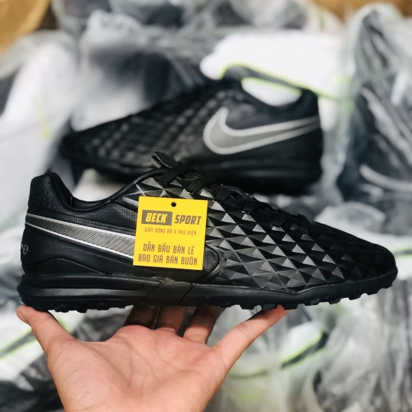 giay-bong-da-nike-tiempo-legend-8-pro-den-tuyen-hq-tf