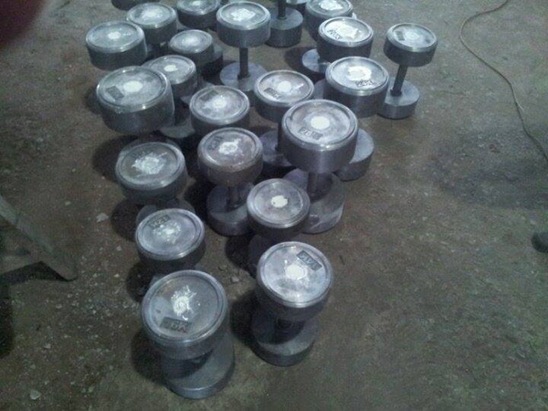 Tạ tay gang đúc liền khối tay đòn inox dành cho phòng gym