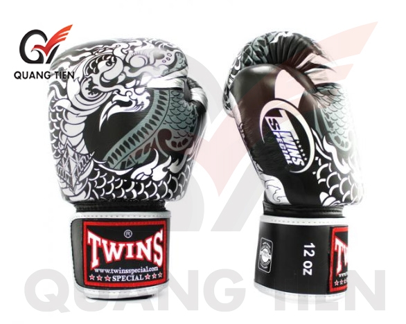 Găng Tay Boxing Twins FBGVL3-52 RỒNG NAGAS SILVER/BLACK