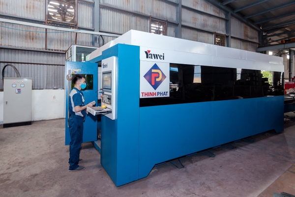 Máy cắt laser CNC