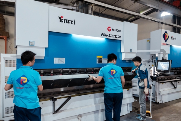 Máy chấn, máy gấp CNC