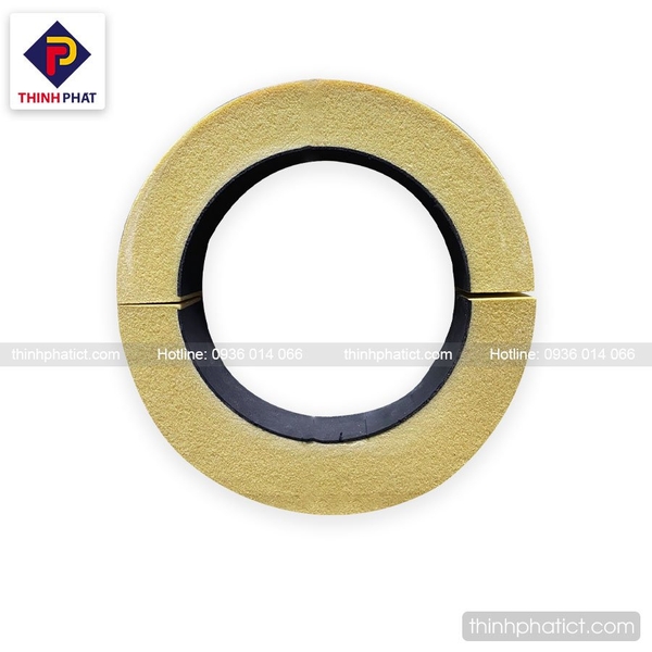 Cấu tạo dạng bọt khí đóng rắn, trọng lượng nhẹ nhưng kết cấu cực bền bỉ Cấu tạo dạng bọt khí đóng rắn, trọng lượng nhẹ nhưng kết cấu cực bền bỉ