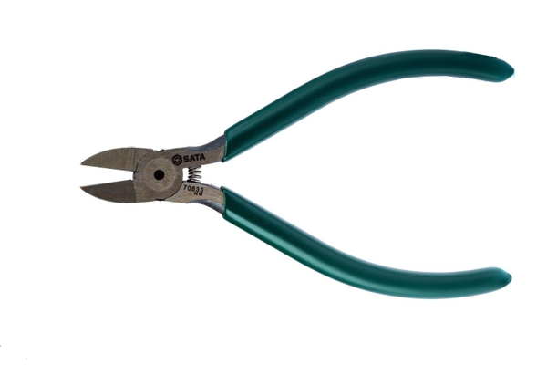 Kìm cắt lưỡi phẳng có lò xo SATA 5 inch 70633
