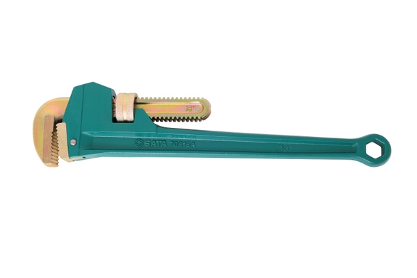 Mỏ lết SATA 18 inch SATA 70816A - HEAVY DUTY PIPE WRENCH WITH TITANIUM 18