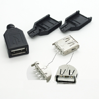 DB 9-Pin Right-Angle Male