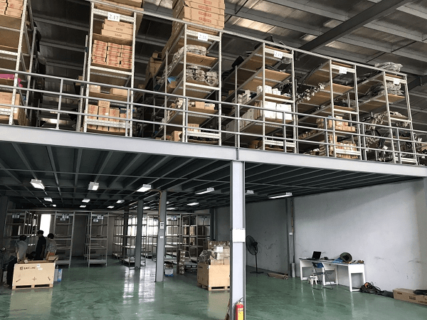Phụ tùng máy xúc lật Trung Quốc nhập khẩu chính hãng
