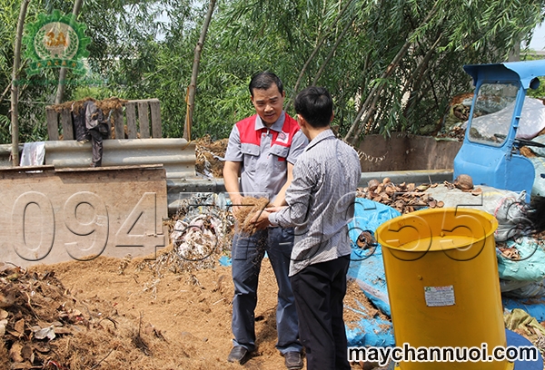 Giá máy cắt rơm bao nhiêu?