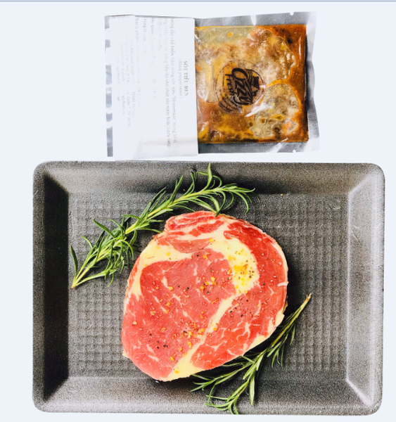 Steak box (Combo Thăn Lưng Sốt Tiêu Đen và Muối ướp steak)