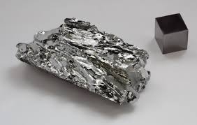 molybdenum kim loại