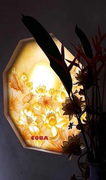 Ô cửa phòng thờ điêu khắc hoa sen Coba Artglass