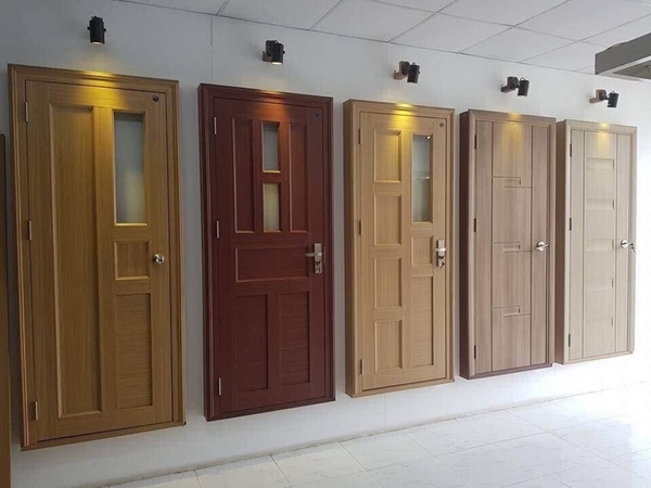 Nhựa PVC dùng làm cửa nhựa, tấm trần, lam sóng có bền không?