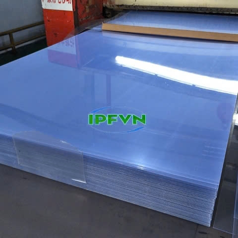 Tấm nhựa PVC trong suốt – Giải pháp thay kính, che chắn công nghiệp