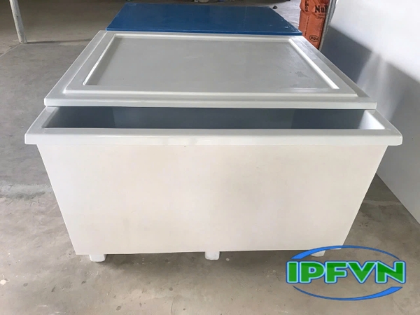 Bể nhựa công nghiệp cho nuôi trồng thủy sản – bền, chống ăn mòn nước mặn.