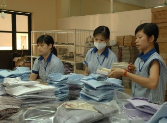 Giảm áp lực cho lao động nữ ngành dệt may: Doanh nghiệp cần Nhà nước hỗ trợ