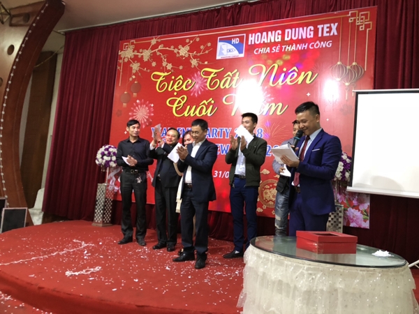 Tiệc Tất Niên cuối năm 2018 của CBCNV Cty dệt may Hoàng Dũng