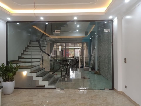 3 YẾU TỐ KHÁCH HÀNG CẦN LƯU TÂM ĐỂ CÓ MỘT BỘ CỬA KÍNH BỀN ĐẸP