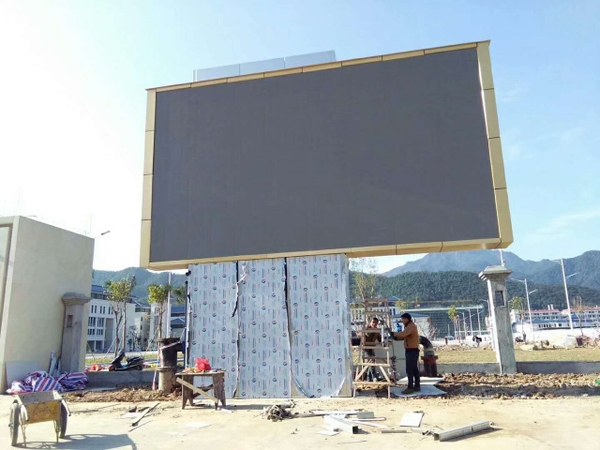 Chuyên Phân Phối Và Lắp Đặt Màn Hình LED Trong Nhà Và Ngoài Trời