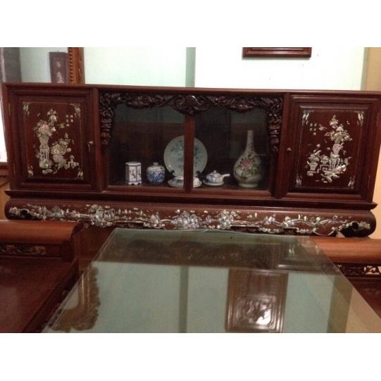Tủ chè giả cổ đẹp, gỗ gụ, cánh tủ và bệ tủ khảm ốc, hàng kỹ