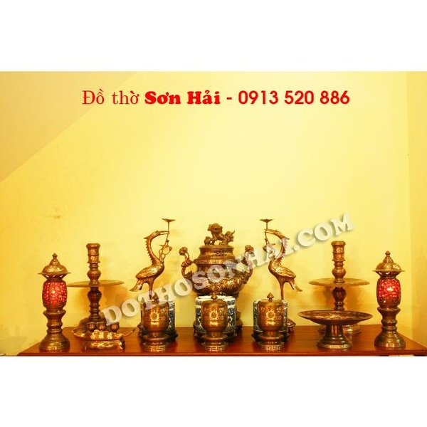 Bộ đồ thờ bằng đồng tam khí Ý Yên Nam Định cao 55cm