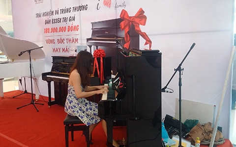 Chúc mừng người trúng thưởng Piano Essex trị giá 180 triệu đồng