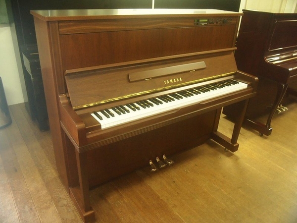 Đàn Piano Cơ Cũ Yamaha HQ100NWC