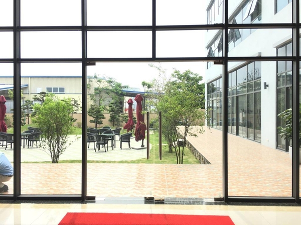 Cửa nhôm hệ kính cường lực Lào Cai Sapa giá rẻ
