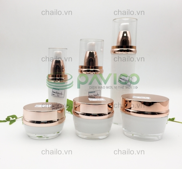 bo-san-pham-chai-lo-hu-my-pham-cao-cap-ac-56