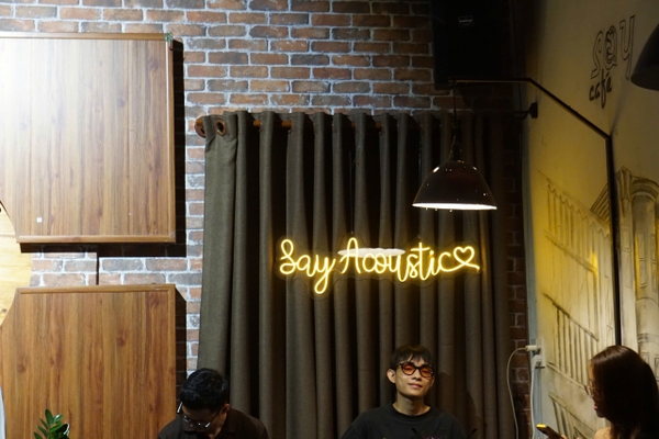 SAY ACOUSTIC – KHÔNG GIAN LIVE ACOUSTIC GIỮA LÒNG TP.HCM, NƠI ÂM NHẠC KẾT NỐI CẢM XÚC