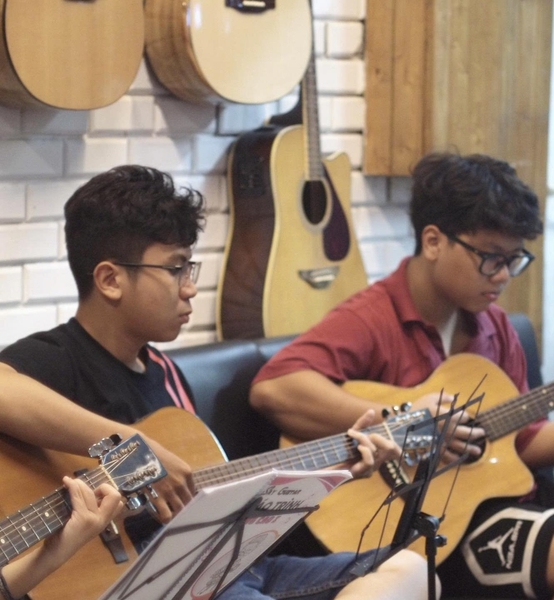 CHÀO NĂM MỚI 2026 - KHAI GIẢNG KHOÁ HỌC GUITAR CHO NGƯỜI MỚI BẮT ĐẦU