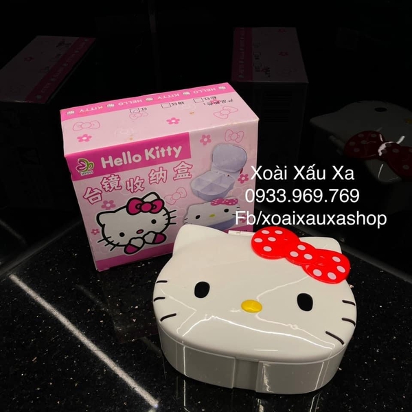 Hộp nhựa Hello Kitty 4 ngăn có gương ( có thể tháo rời vách chia )