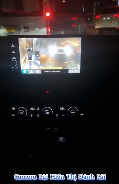 Camera 360 cao cấp cắm giắc zin cho xe ô tô sử dụng màn DVD nguyên bản