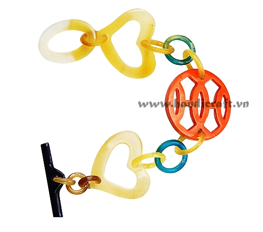 Horn & lacquer bangle bracelet