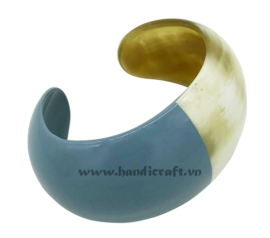 Horn & lacquer cuff bracelet
