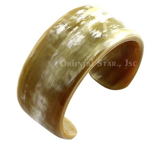 Natural horn cuff bracelet