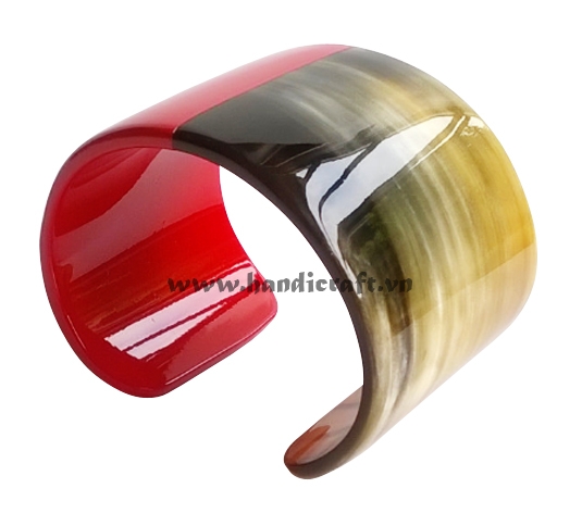 Horn & lacquer cuff bracelet