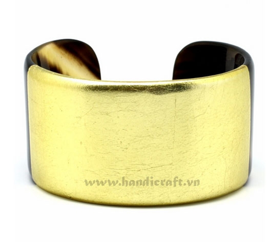 Horn & lacquer cuff bracelet