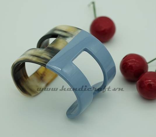 Horn & lacquer cuff bracelet