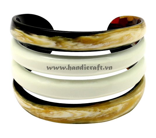 Carved horn & lacquer cuff bracelet