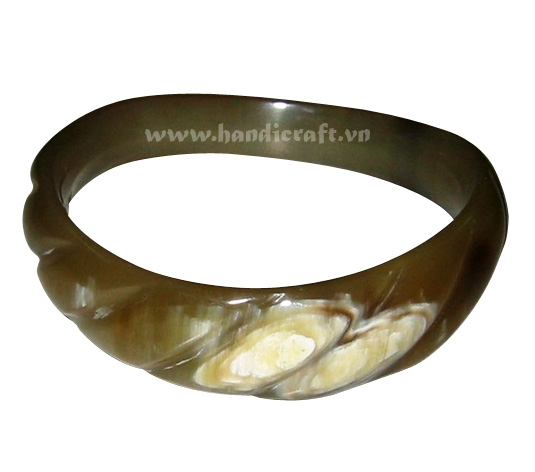 Natural horn bangle bracelet