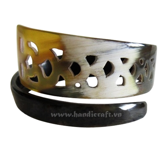 Natural carved horn bangle bracelet