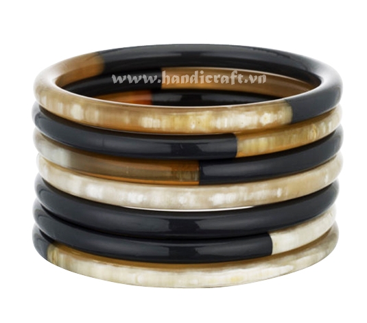 Horn & lacquer bangle bracelet set