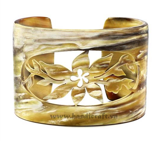 Natural carved horn cuff bracelet