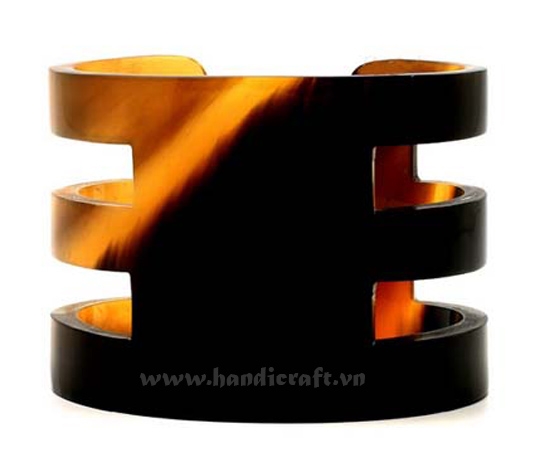 Natural horn carved cuff bracelet