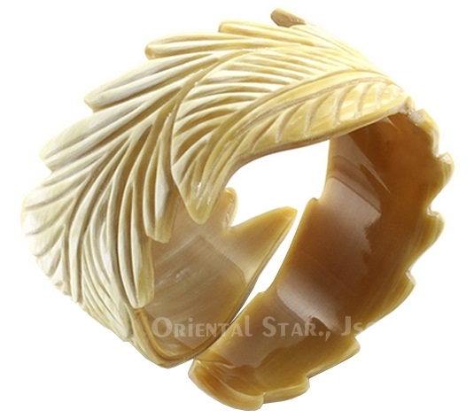 Natural horn carved bangle bracelet