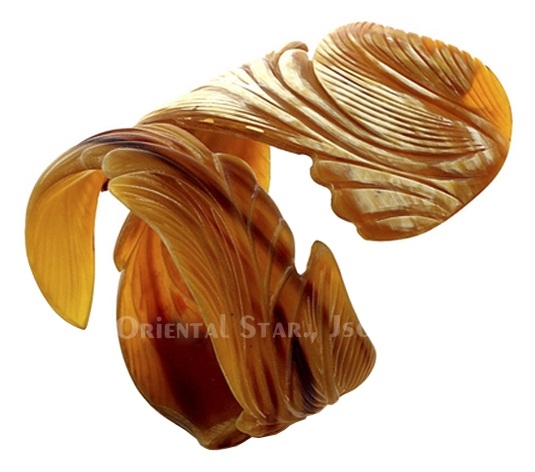 Natural horn carved bangle bracelet