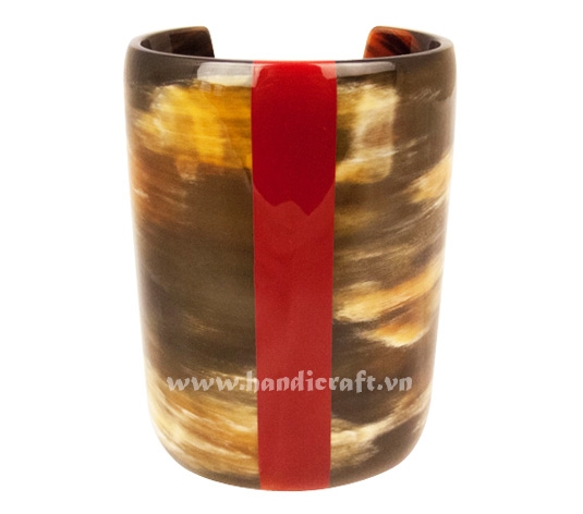 Horn & lacquer cuff bracelet