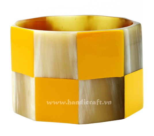 Horn bangle bracelet with lacquer