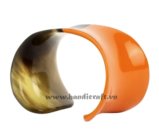 Horn & lacquer cuff bracelet