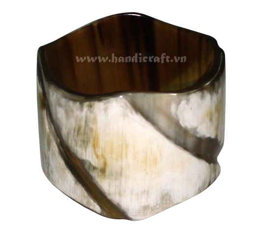 Horn carved bangle bracelet